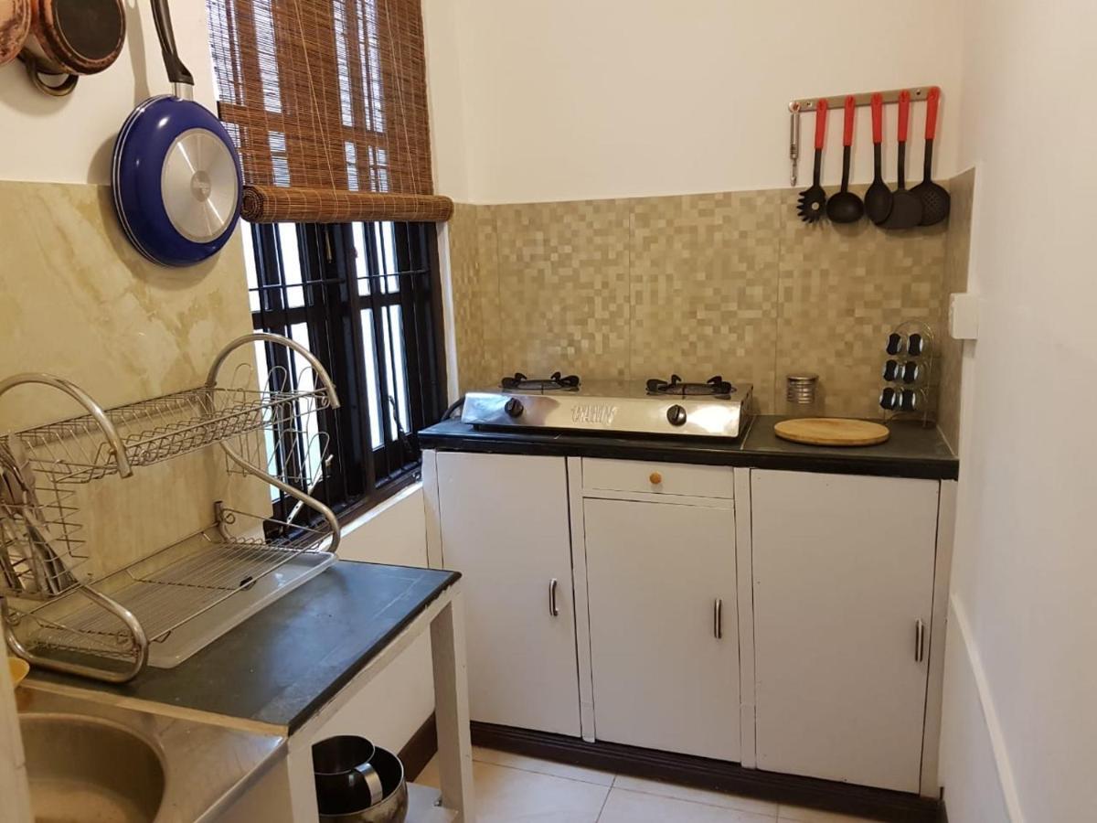 Mjm Villa Коломбо Екстериор снимка